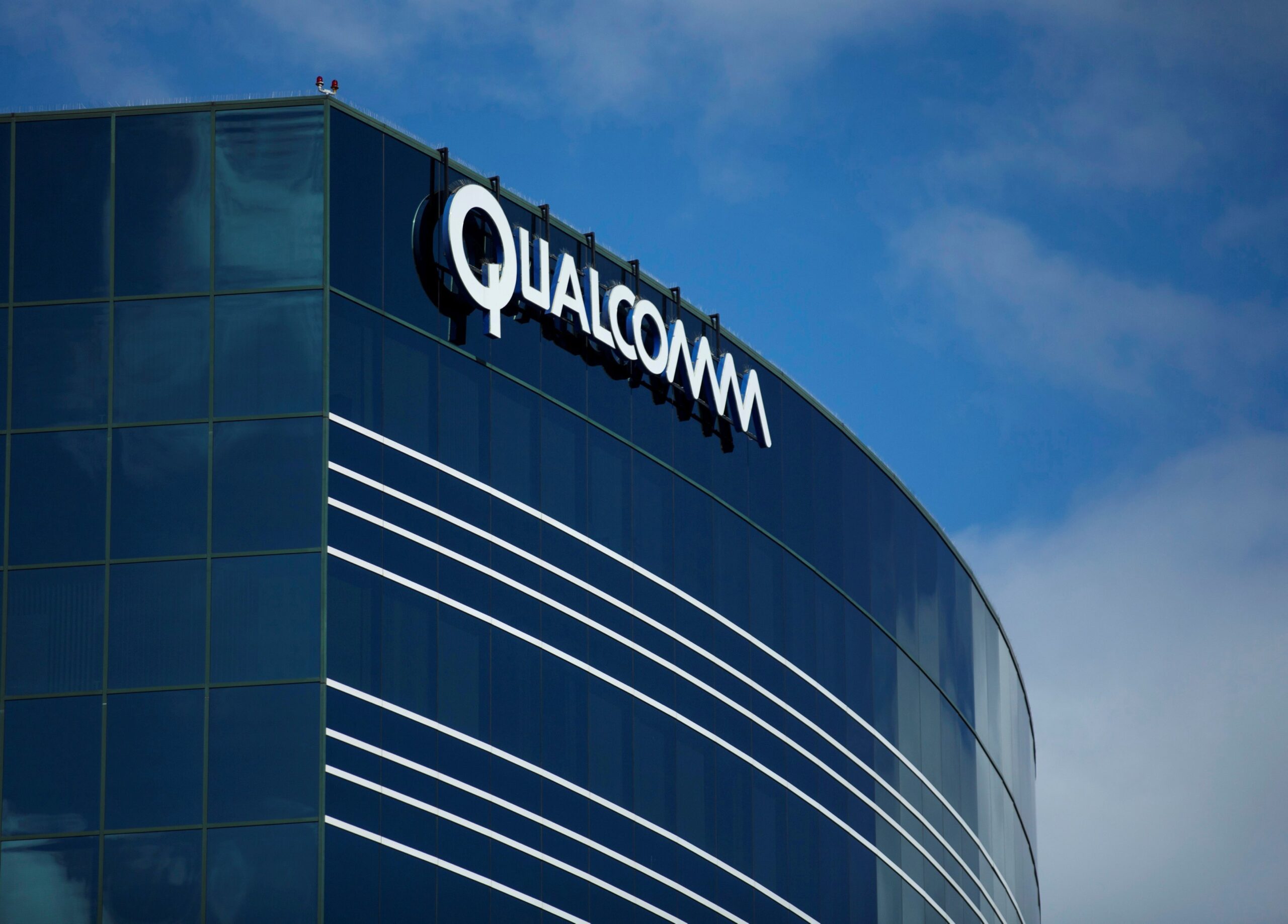 Qualcomm continues to invest in Vietnam, placing high expectations on the next generation of AI talent